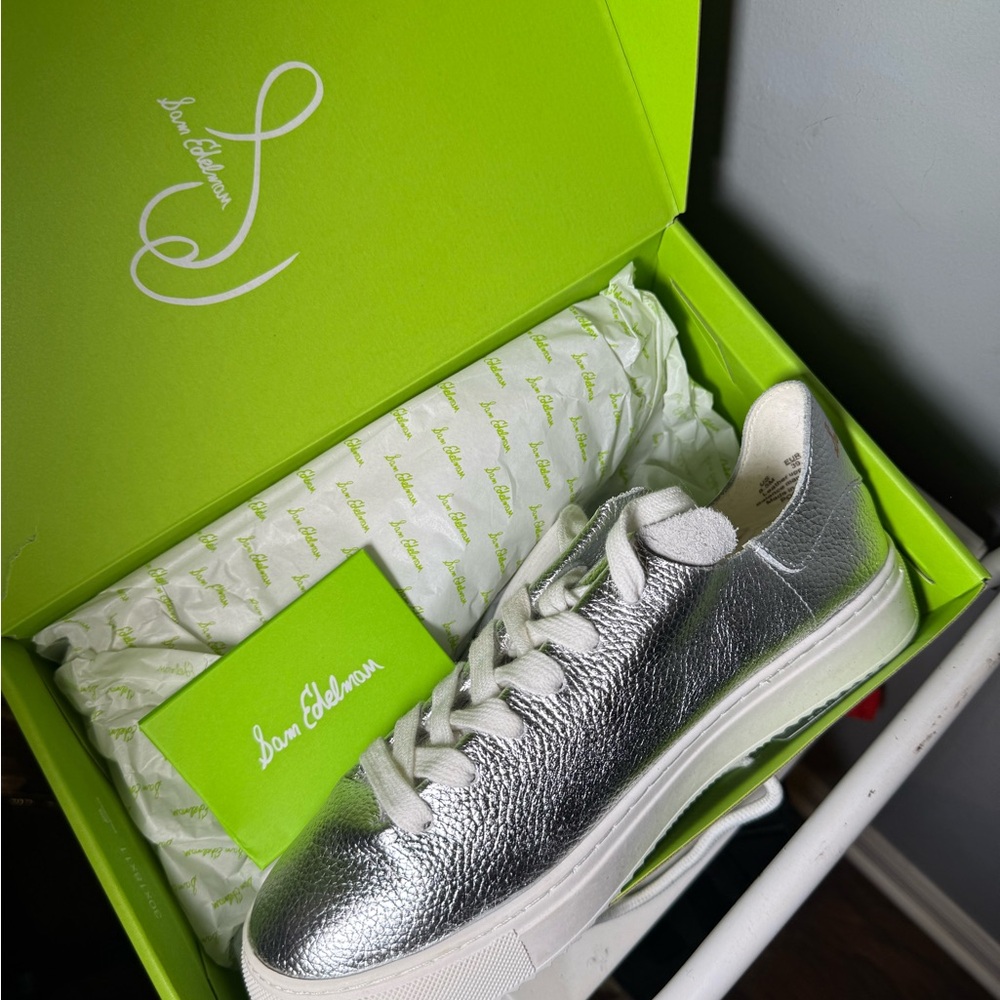 Sam Edelman Silver Metallic Leather Low-Top Sneaker